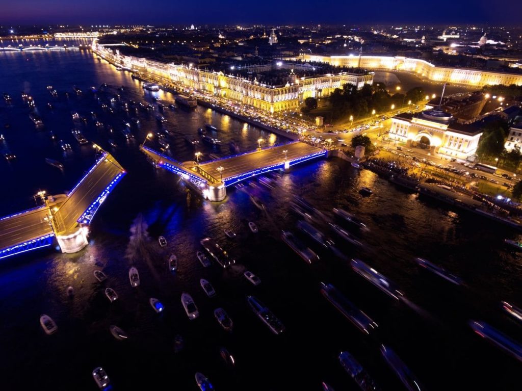 развод мостов на кораблике спб