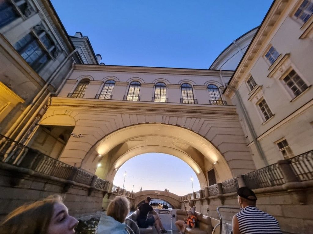 прогулки по рекам и каналам санкт петербурга