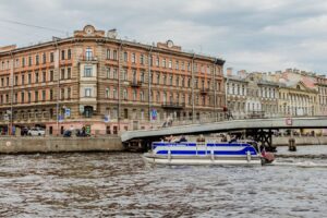 прогулки на катере санкт-петербург