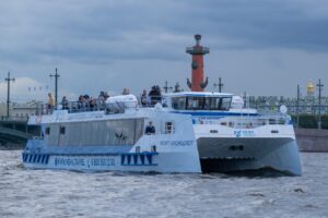 речные прогулки санкт петербург
